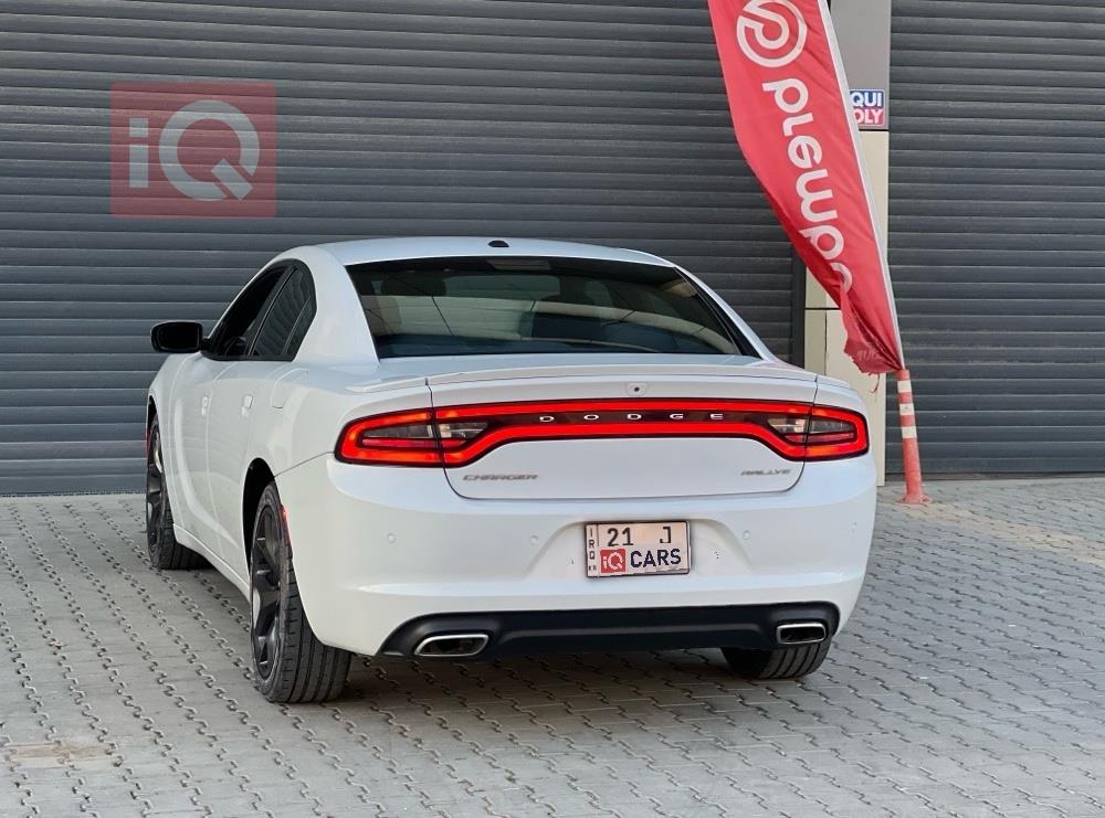 دودج تشارجر